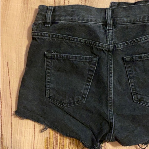 Button up black jean shorts - Picture 7 of 7